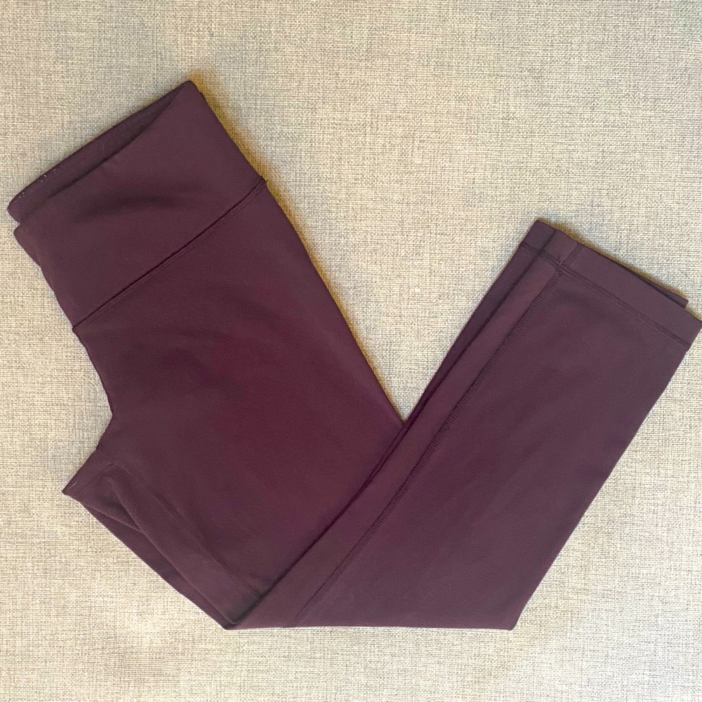 Lululemon brand purple crop leggings, size 6,